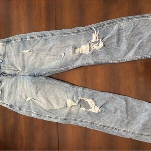 Hollister women’s Light Blue Ripped Jeans